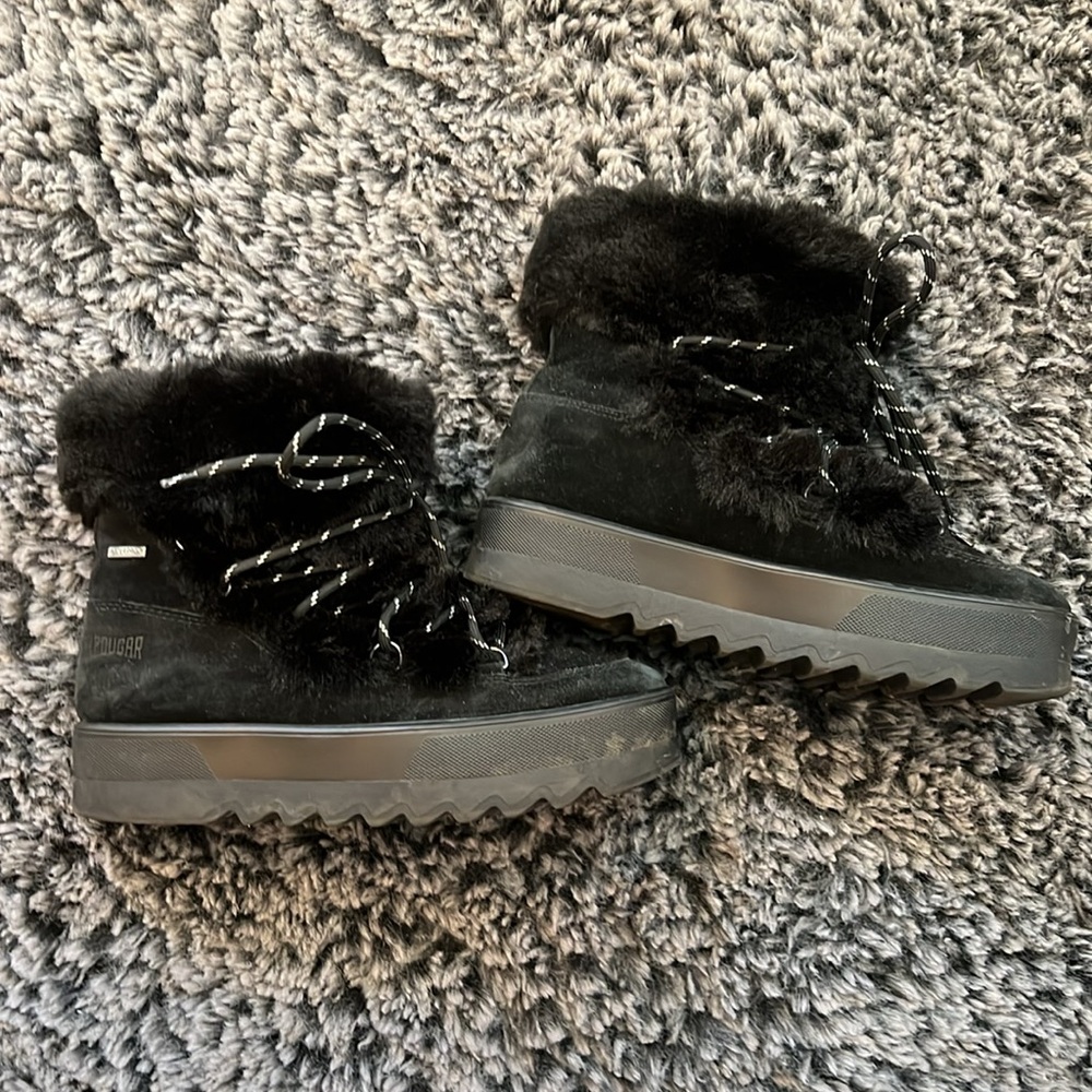 Women’s Courgar waterproof fur boots (8)